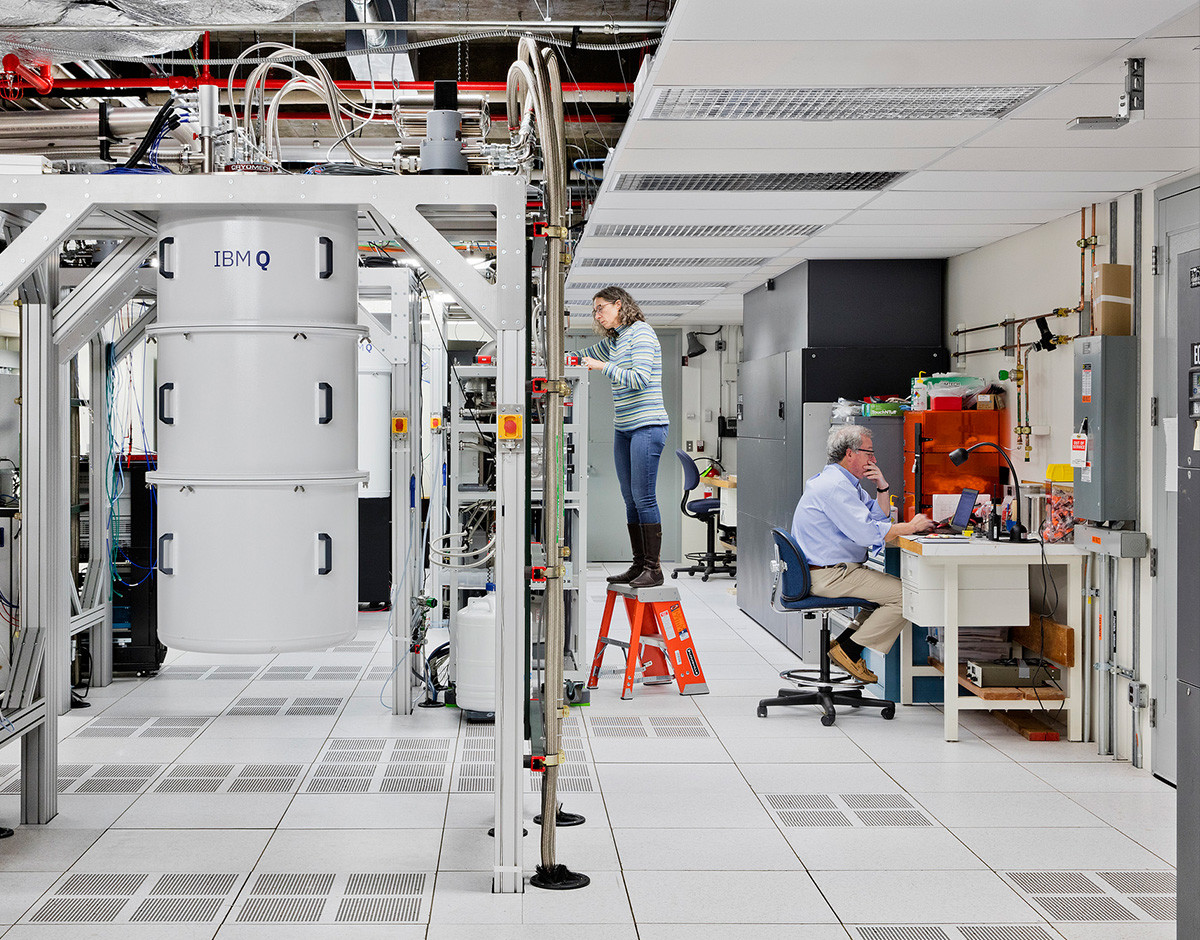 IBM lanza su primer ordenador cuántico comercial