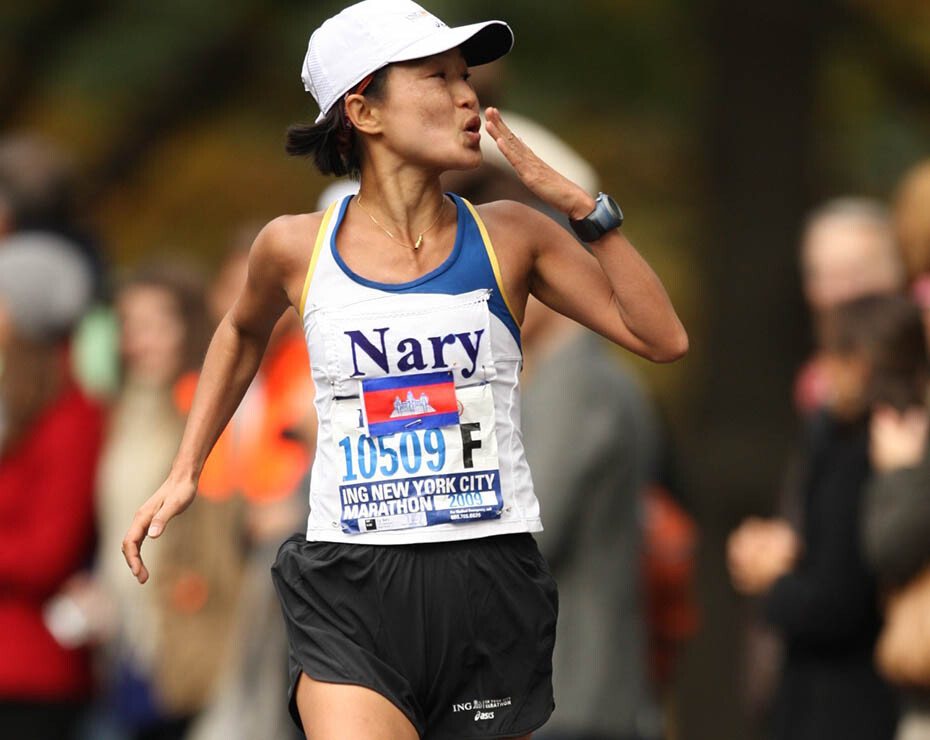 Nary Ly fue la primera mujer camboyana en realizar un PHD en su país y en cruzar la meta de un maratón en unos Juegos Olímpicos.