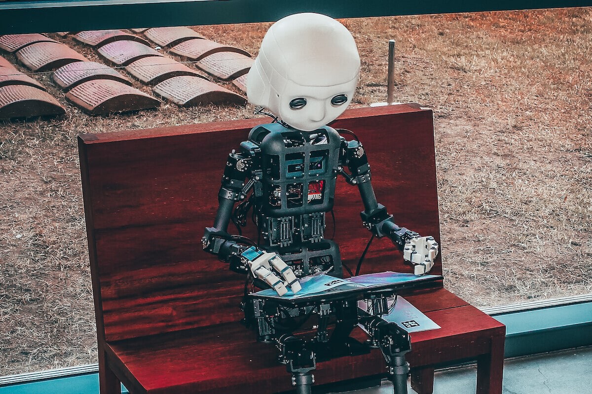 robot aprende como un bebe