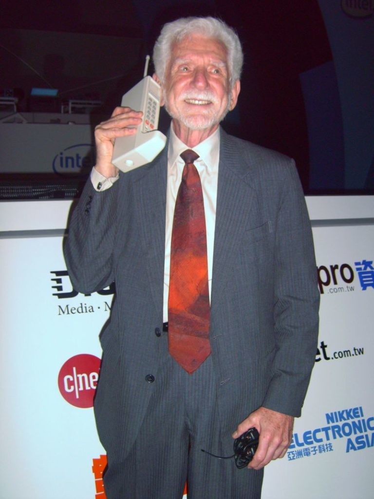 Martin Cooper,padre de la telefonía móvil