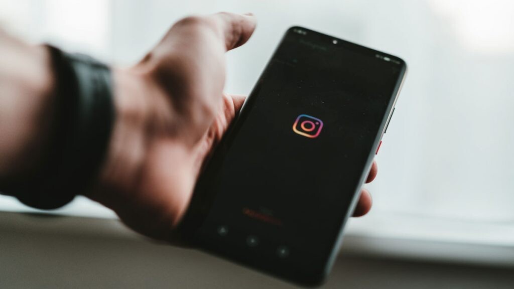 Cómo añadir Instagram a TikTok: guía paso a paso
