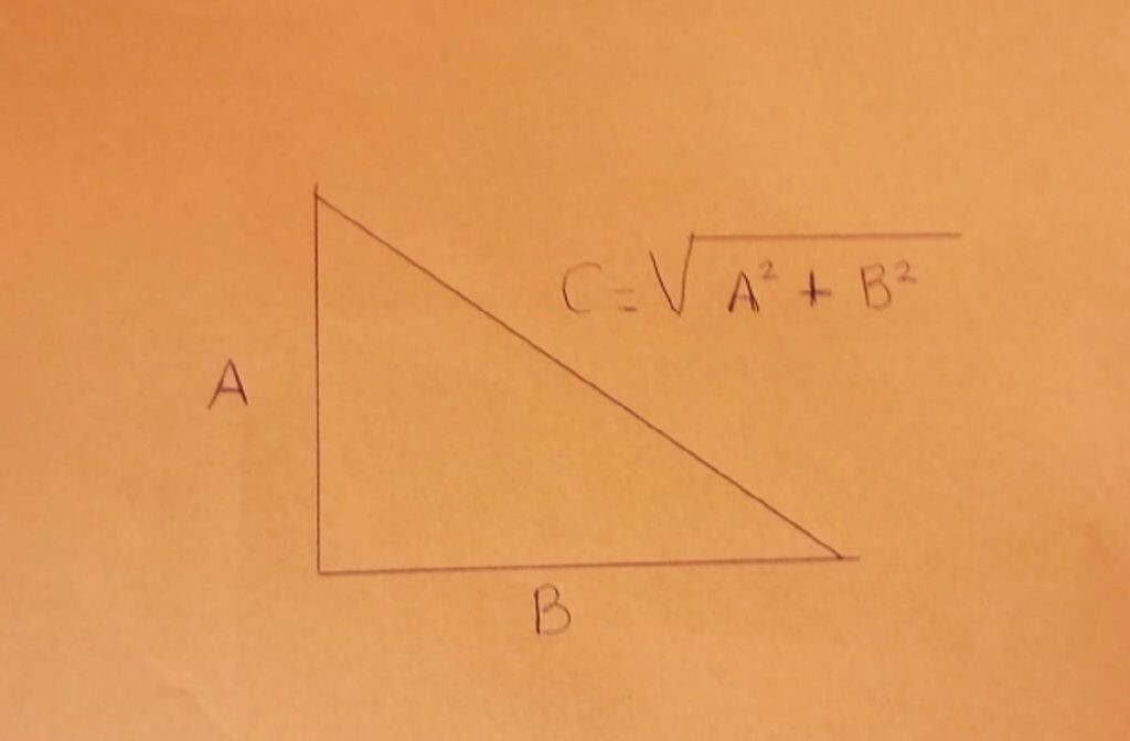 Cómo calcular el área de un triángulo rectángulo