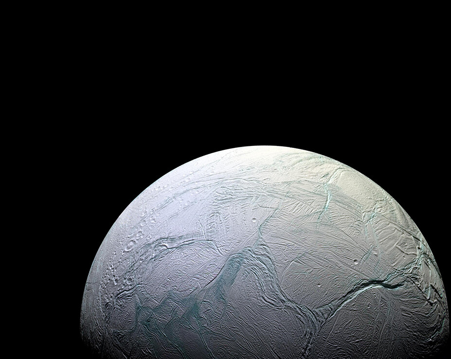 posibilidad de vida en Encélado, una de las mayores lunas de Saturno