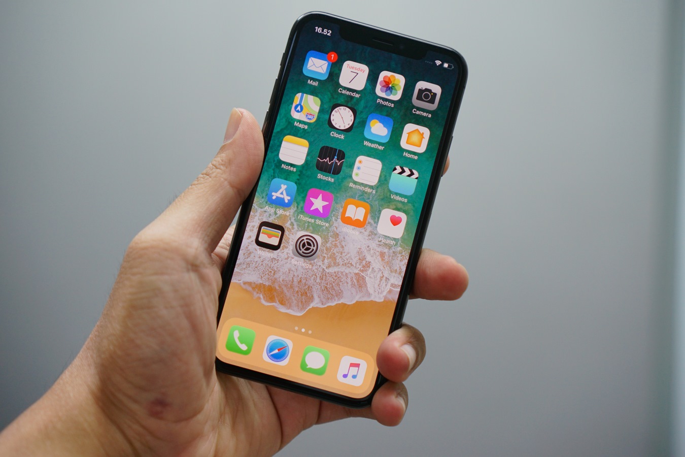 ¿Qué iphones llegan al iOS 16?